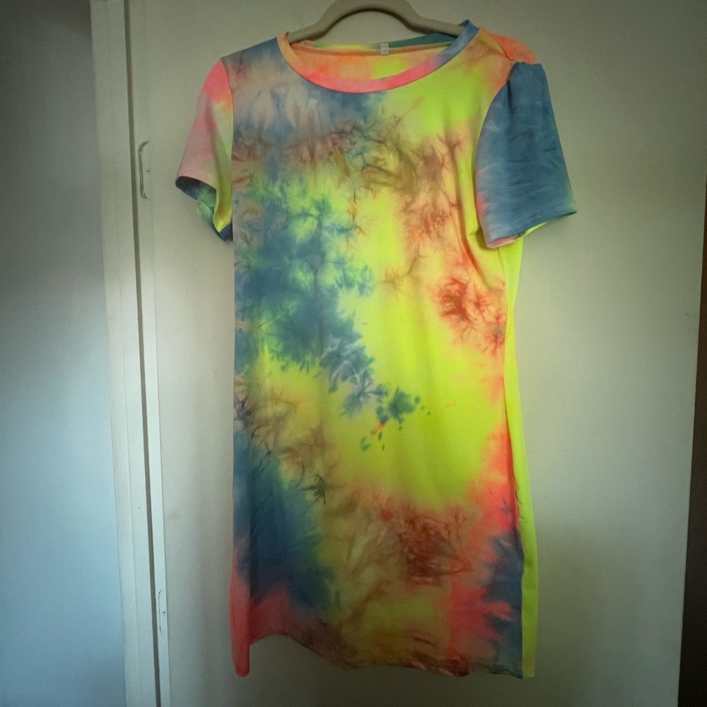 Vibrant Tie-Dye Women's Dress